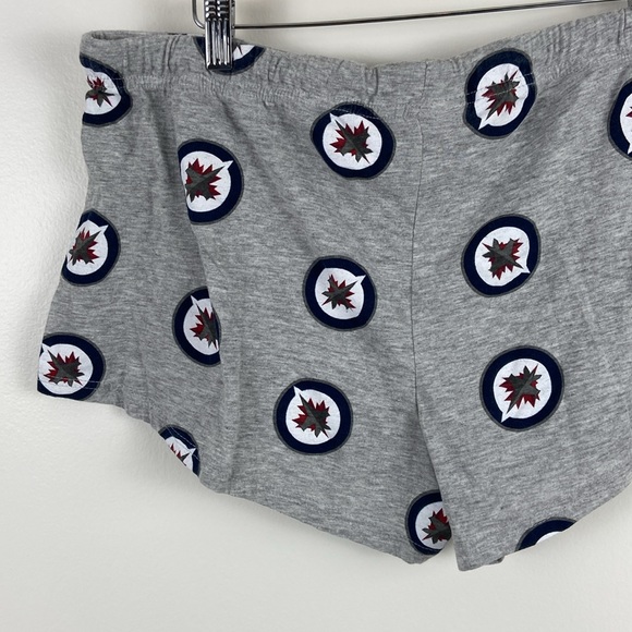 ✨3/$25✨ Winnipeg Jets Lounge Shorts - XL - Picture 6 of 7